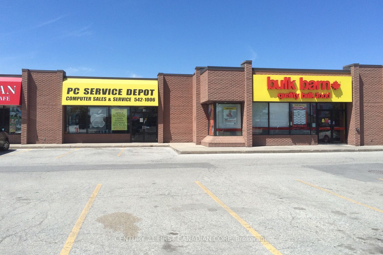 1362 Lambton Mall Rd Property Photo 2