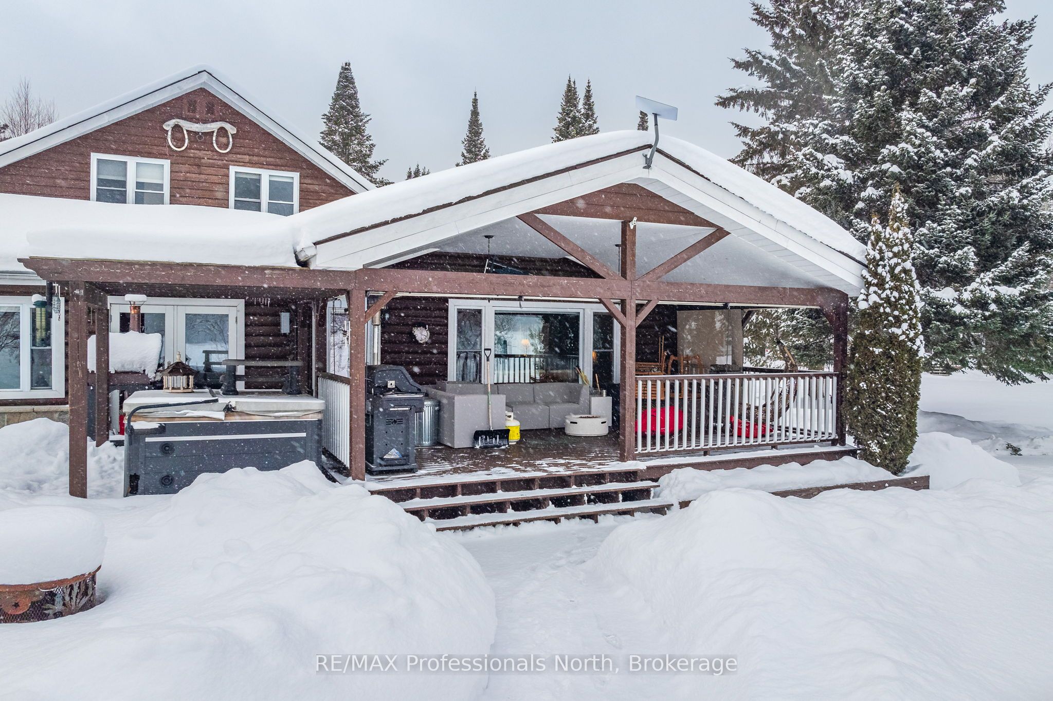 1109 Oxtongue Lake Rd Property Photo 10
