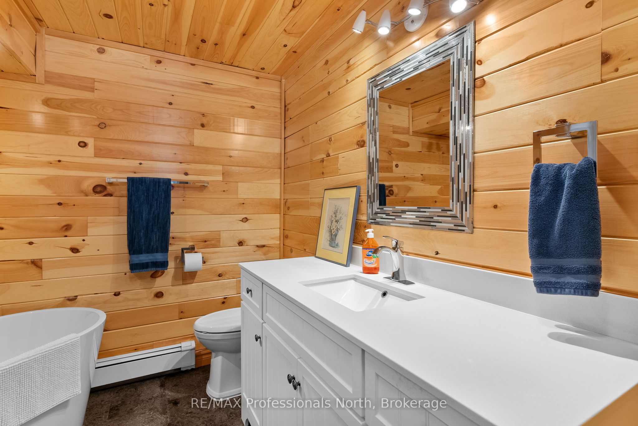 1109 Oxtongue Lake Rd Property Photo 17