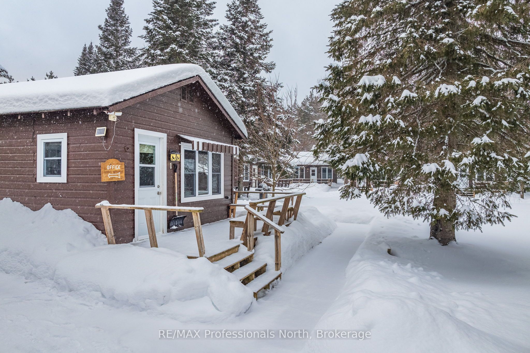 1109 Oxtongue Lake Rd Property Photo 36