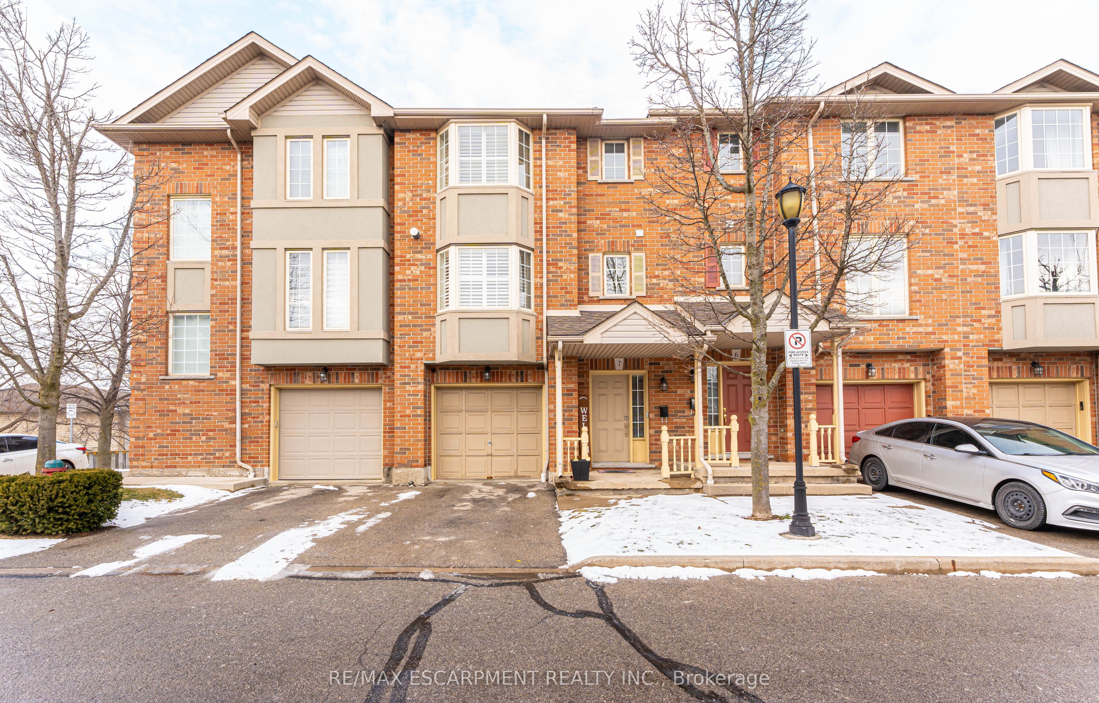 #7 - 1336 Upper Sherman Avenue Property Photo 1