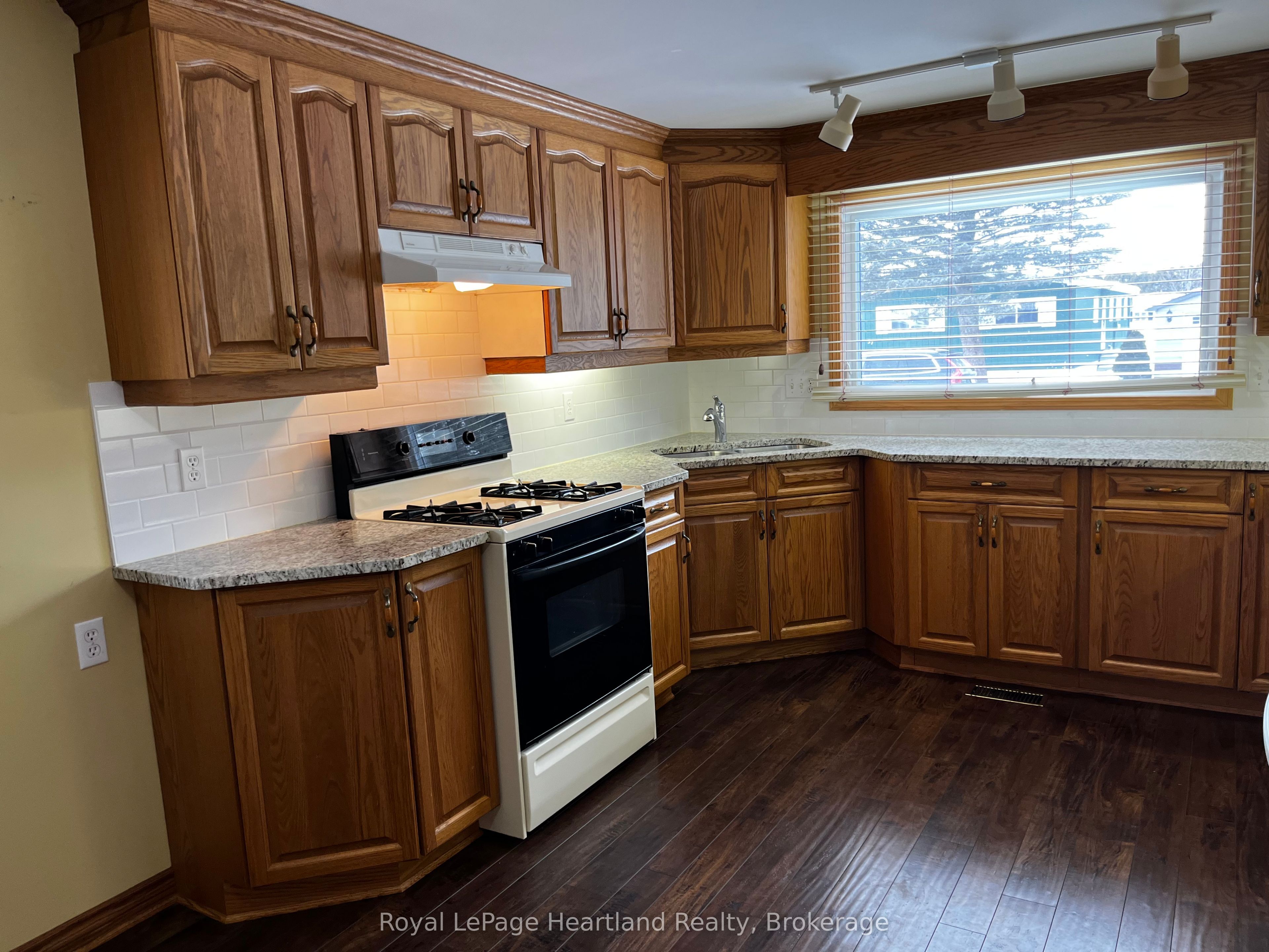 42 Stewart Street Property Photo 8