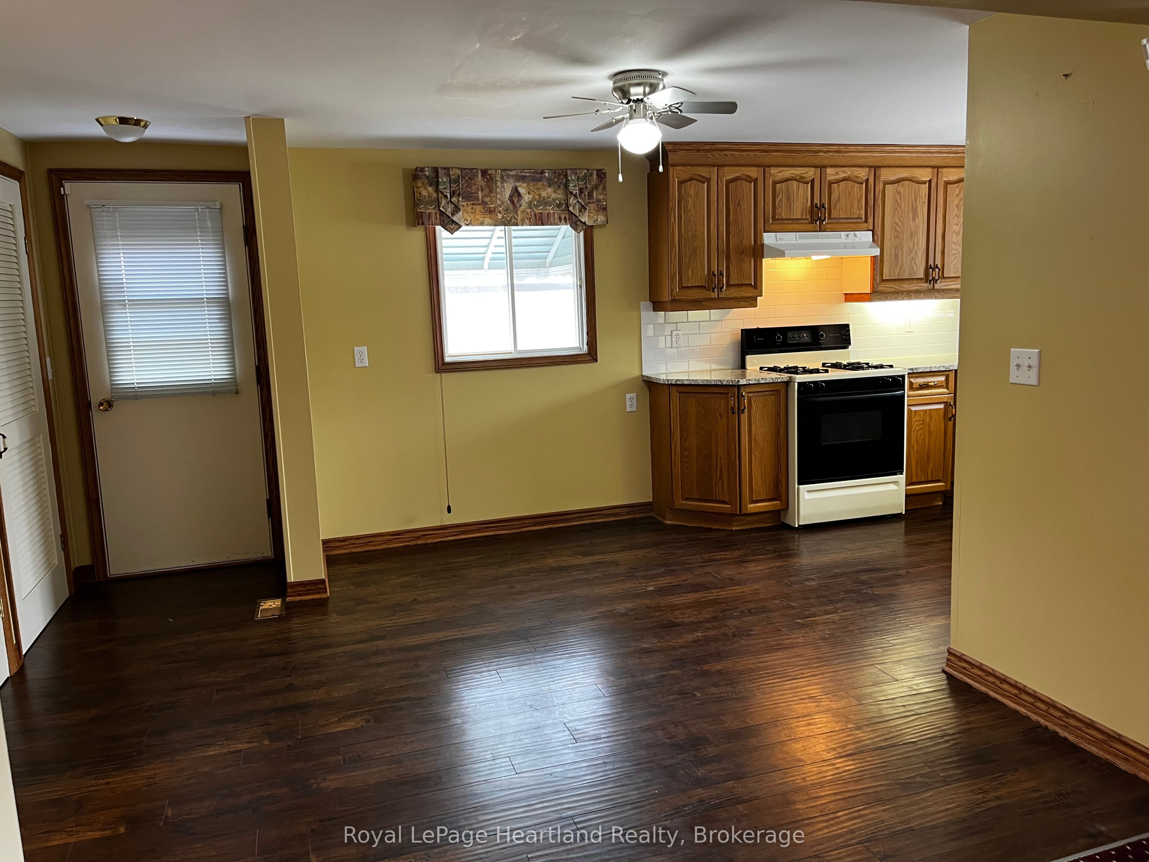 42 Stewart St Property Photo 11
