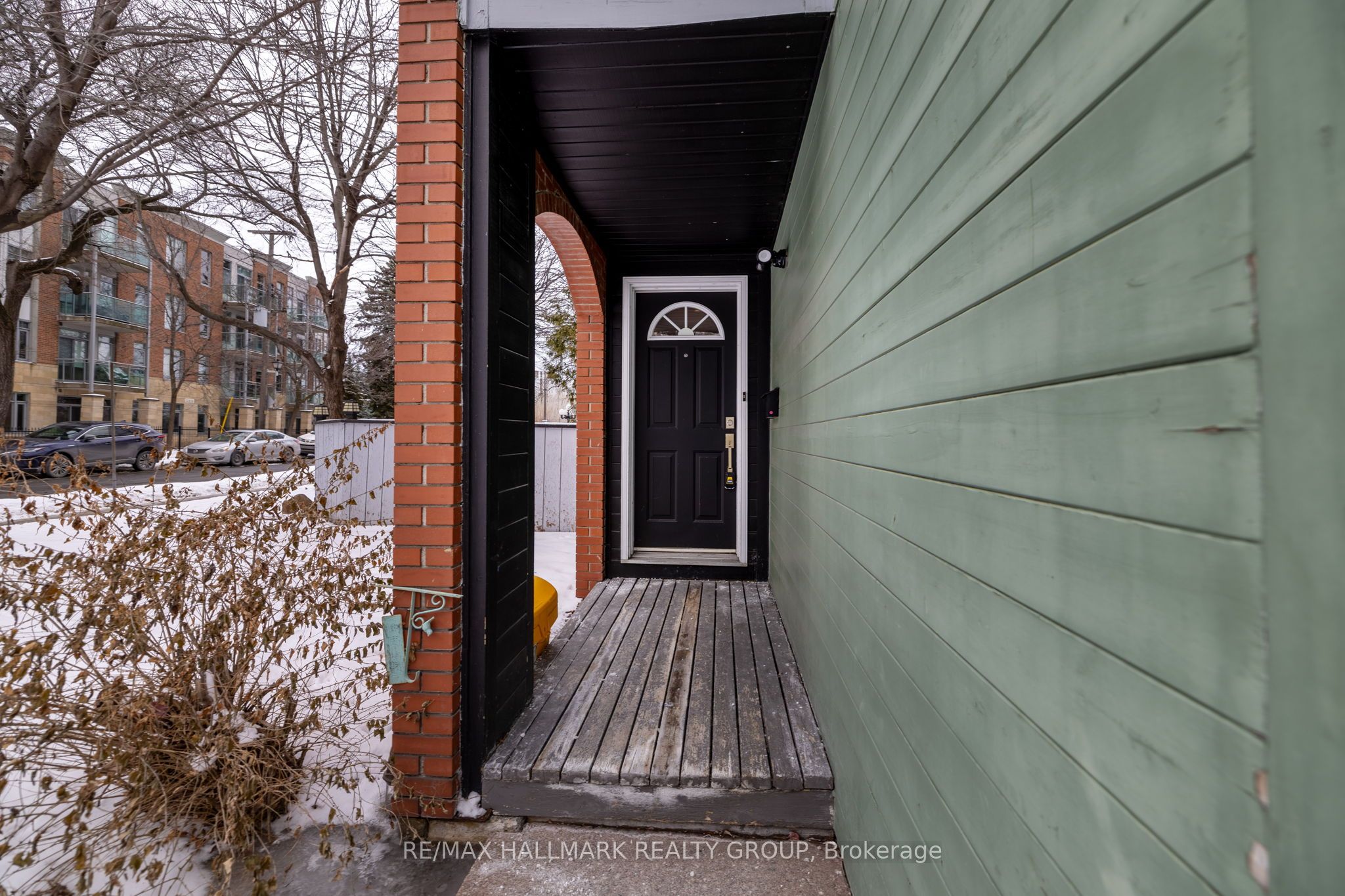 231 Bolton Street Property Photo 4