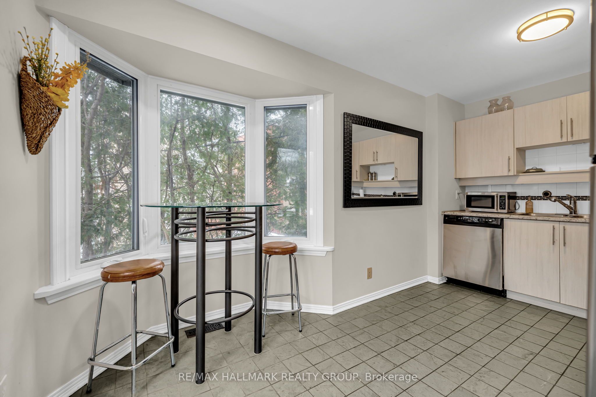 231 Bolton Street Property Photo 17
