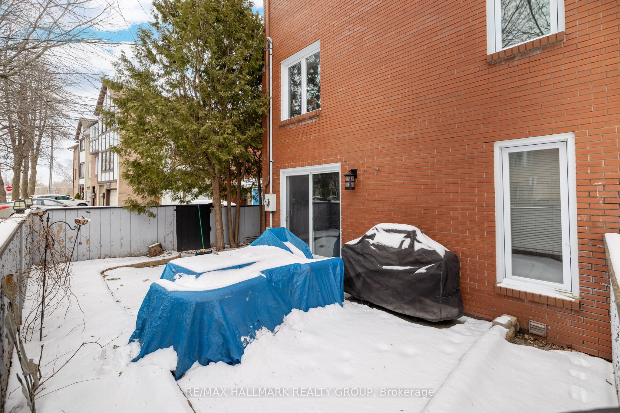 231 Bolton Street Property Photo 28