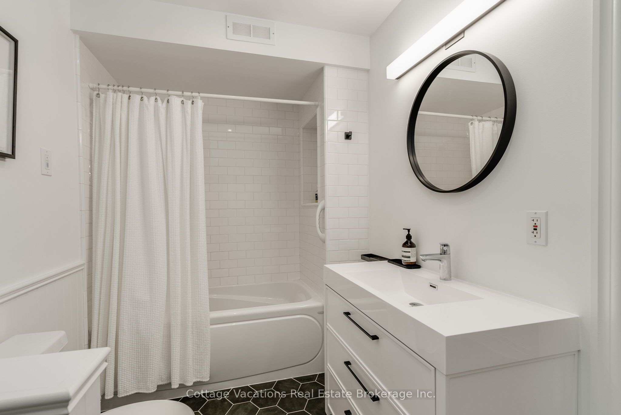 1016 Lawland Heights Road Property Photo 24