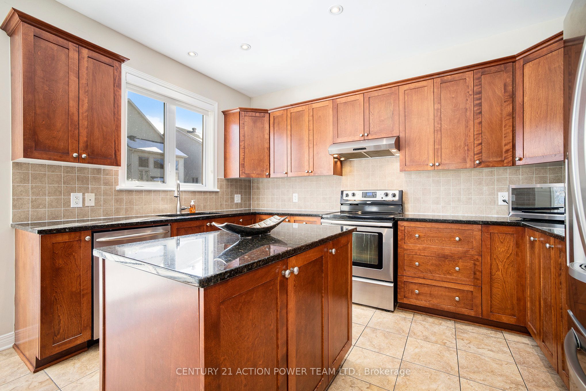 1810 Springridge Drive Property Photo 8