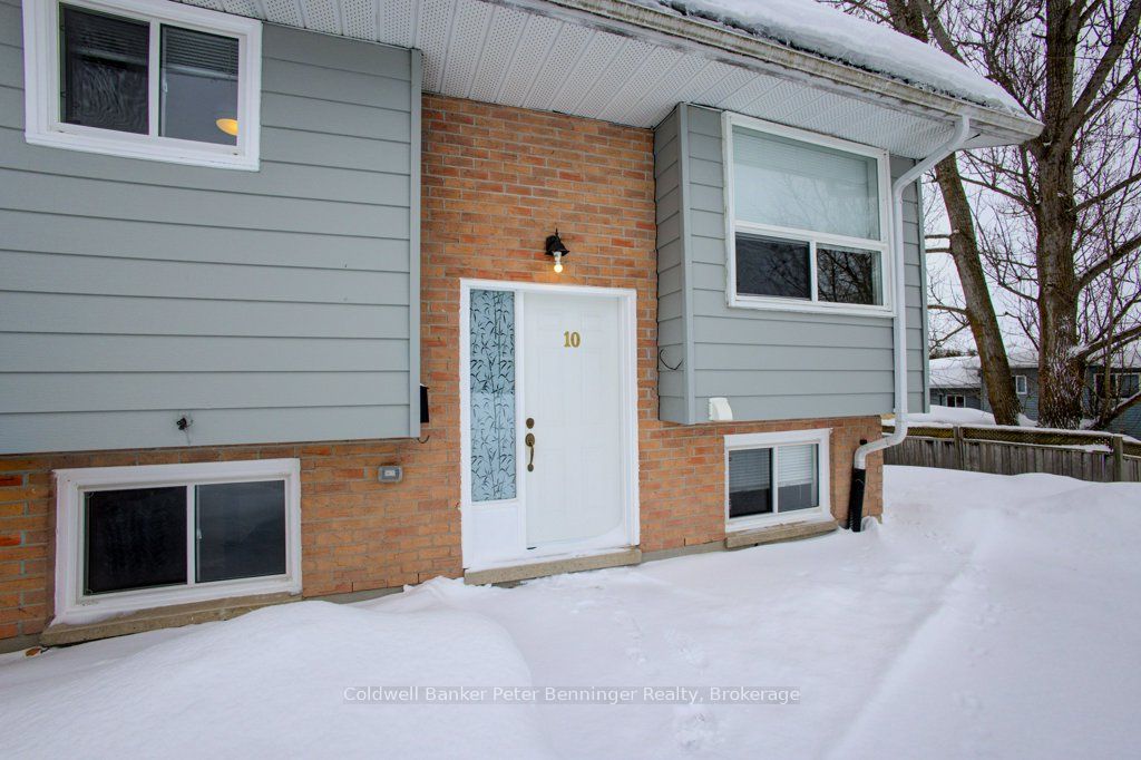 150 Victoria St S Property Photo