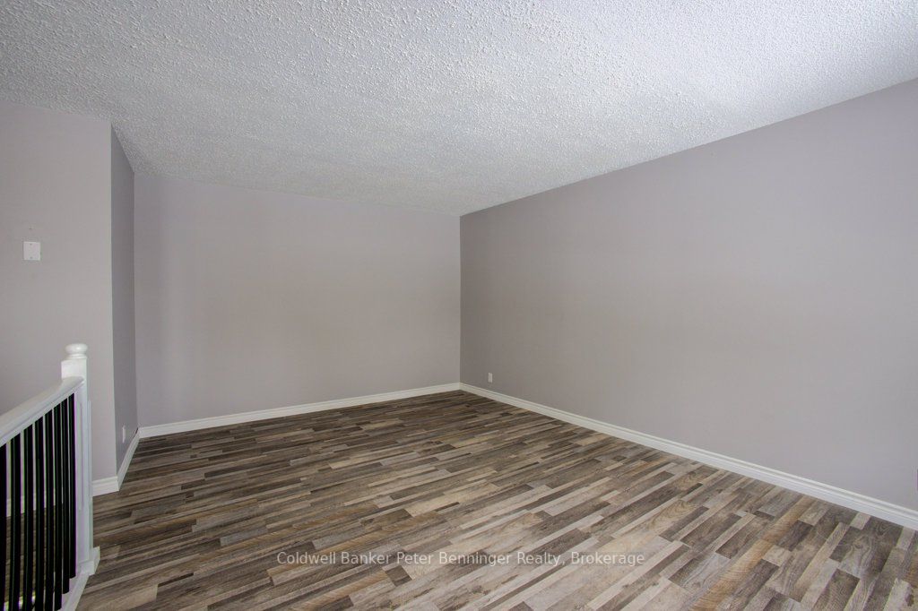 #1 - 150 Victoria Street Property Photo 4