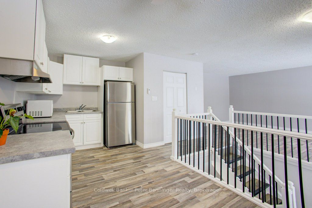 #1 - 150 Victoria Street Property Photo 9