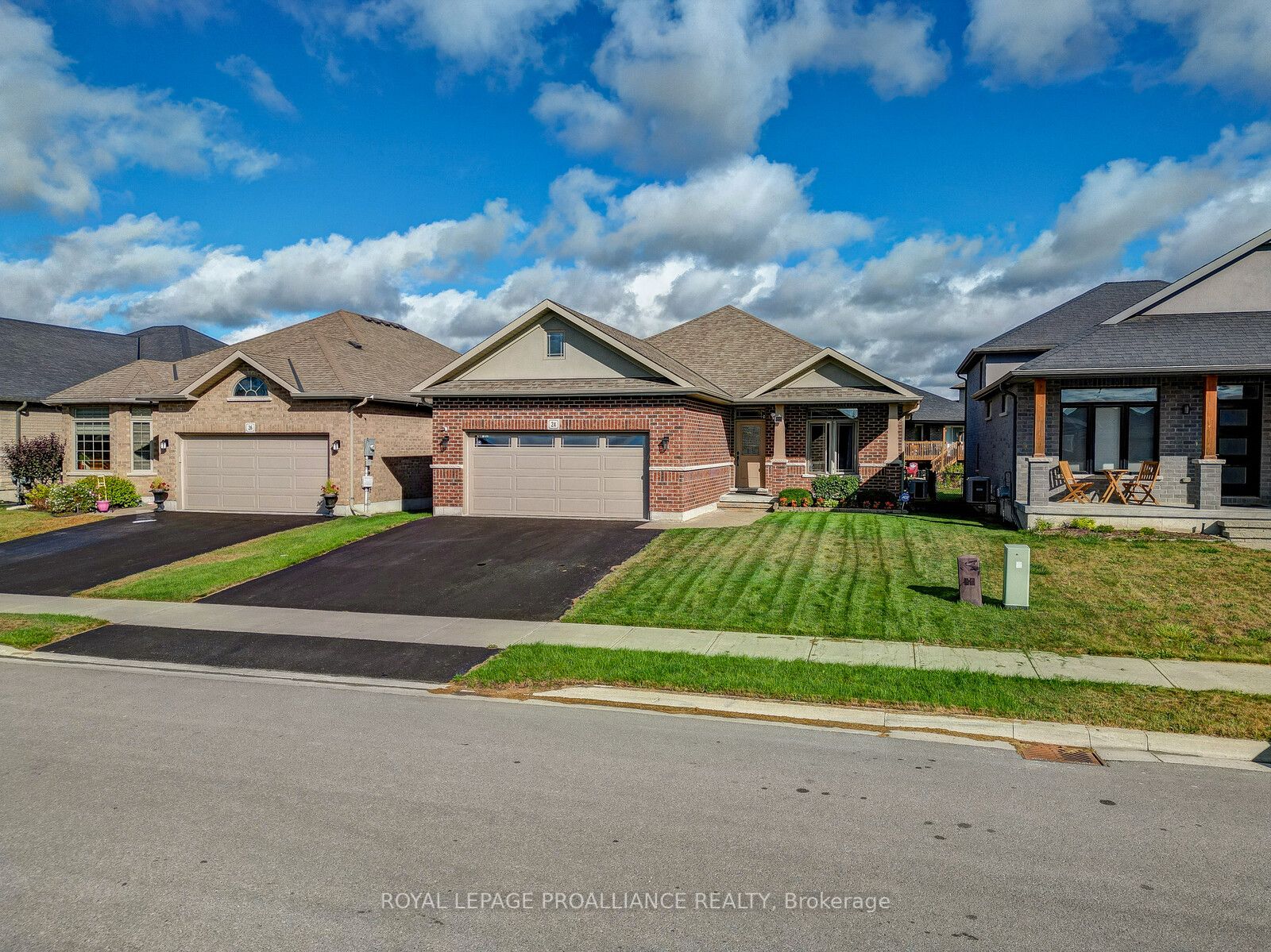 24 Kempton Avenue Property Photo