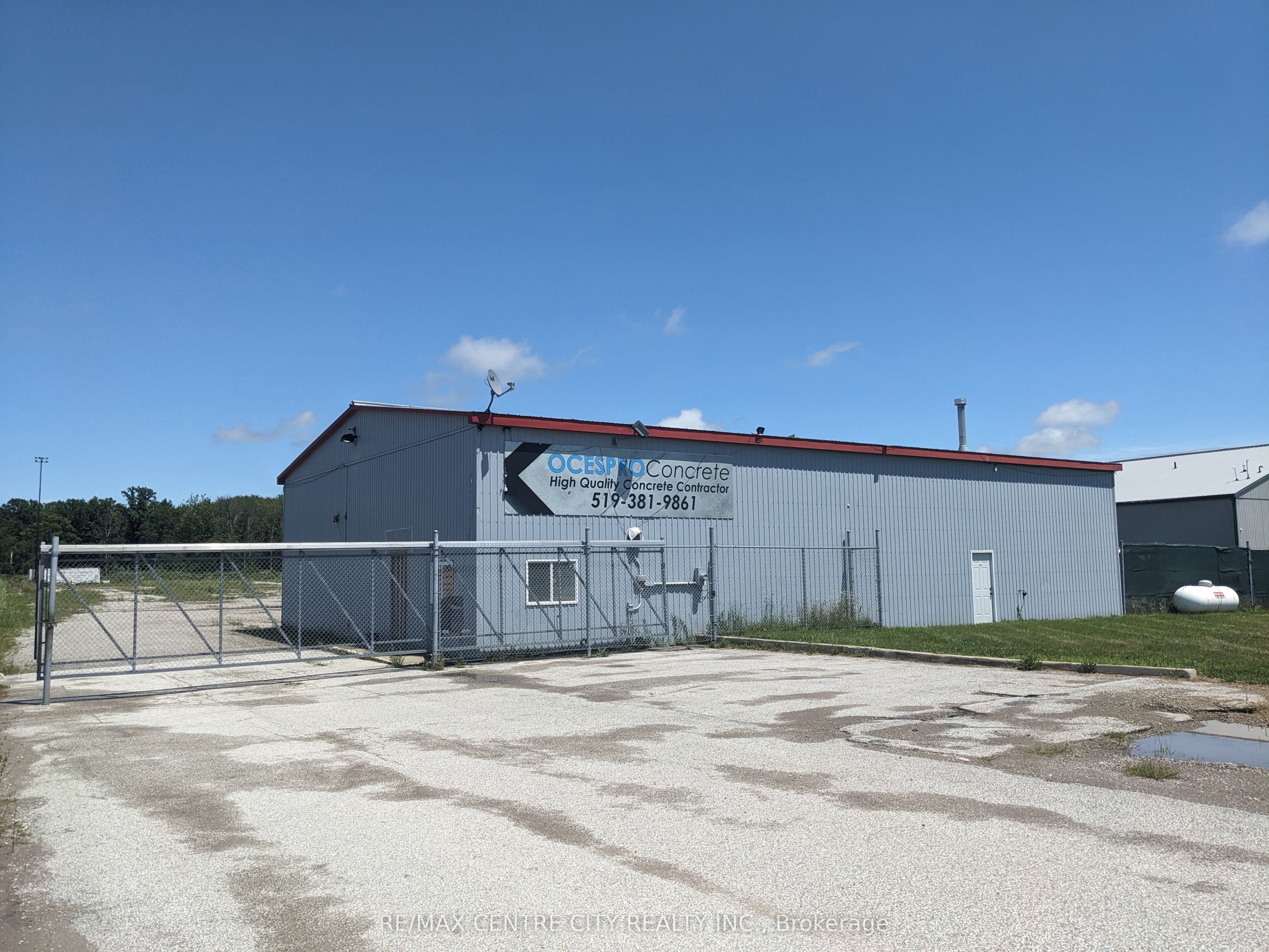 1314 Plank Road Property Photo 3