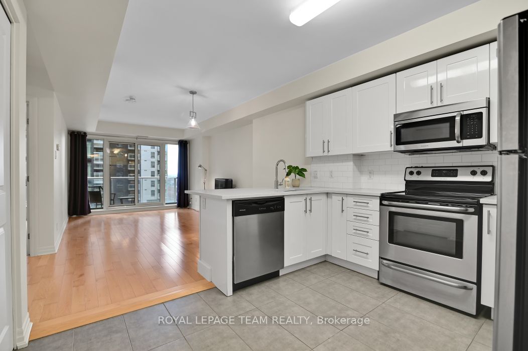 242 Rideau Street 703 Property Photo 4
