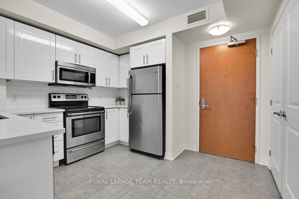 242 Rideau Street 703 Property Photo 5