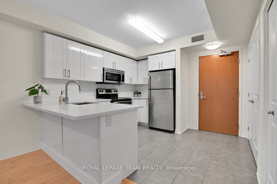 242 Rideau Street 703 Property Photo 9