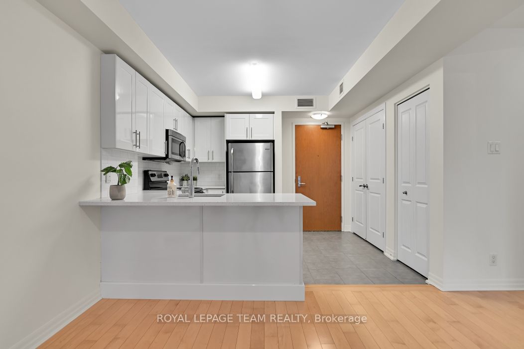 242 Rideau Street 703 Property Photo 10