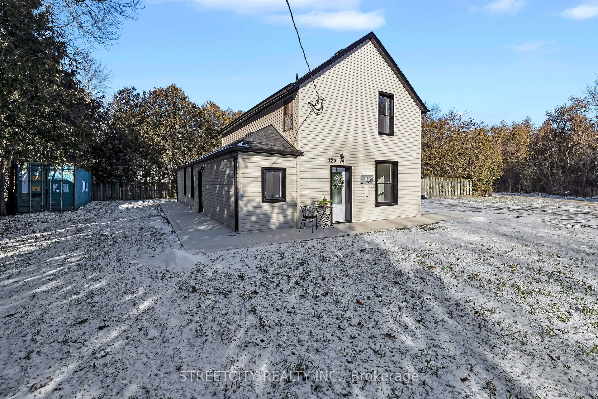 120 Bridge St Property Photo 2