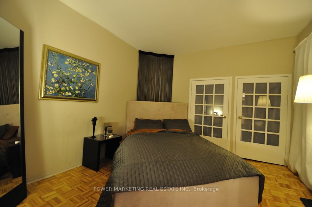 279 St Andrew St Property Photo 18