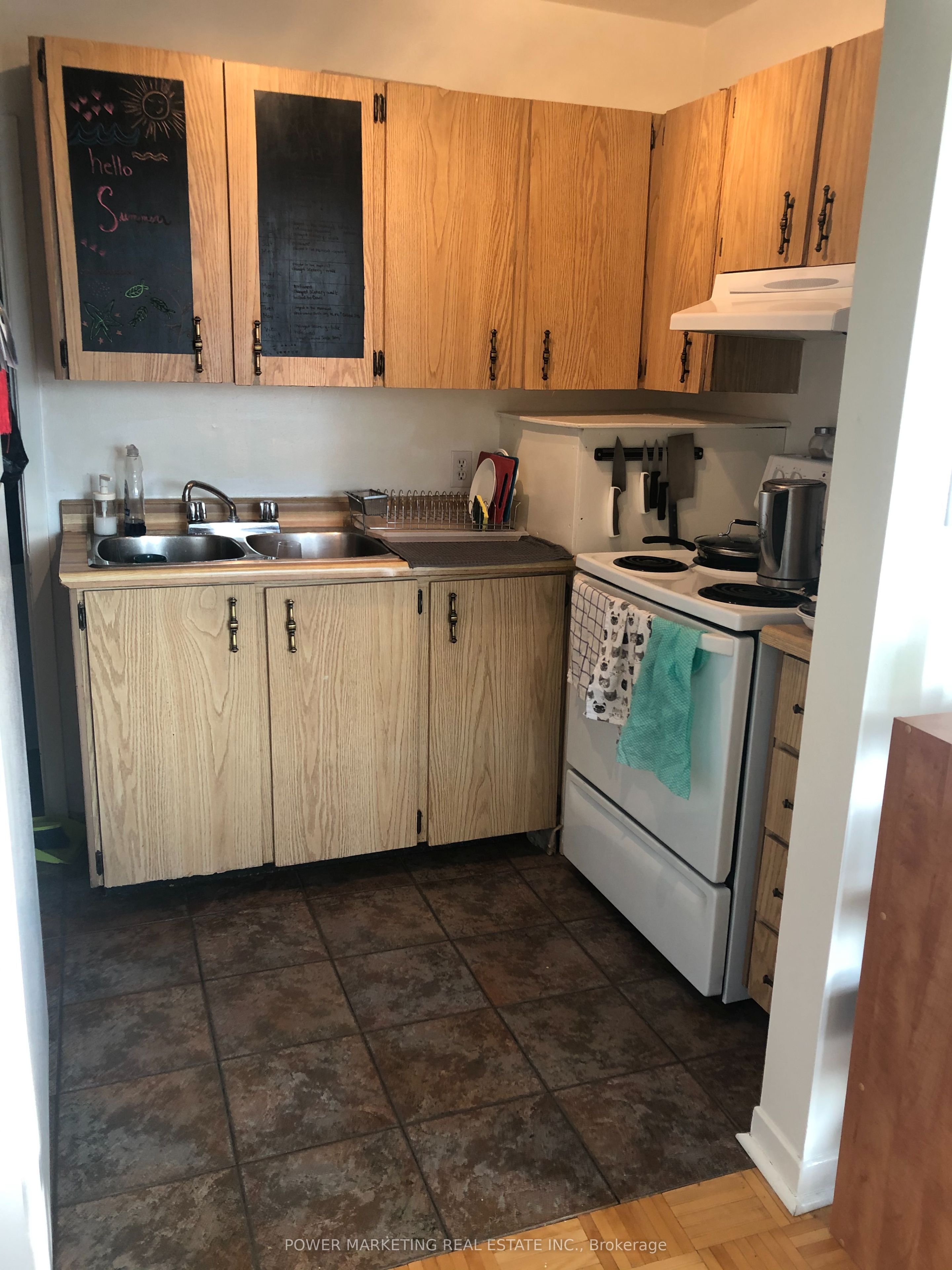279 St Andrew St Property Photo 20