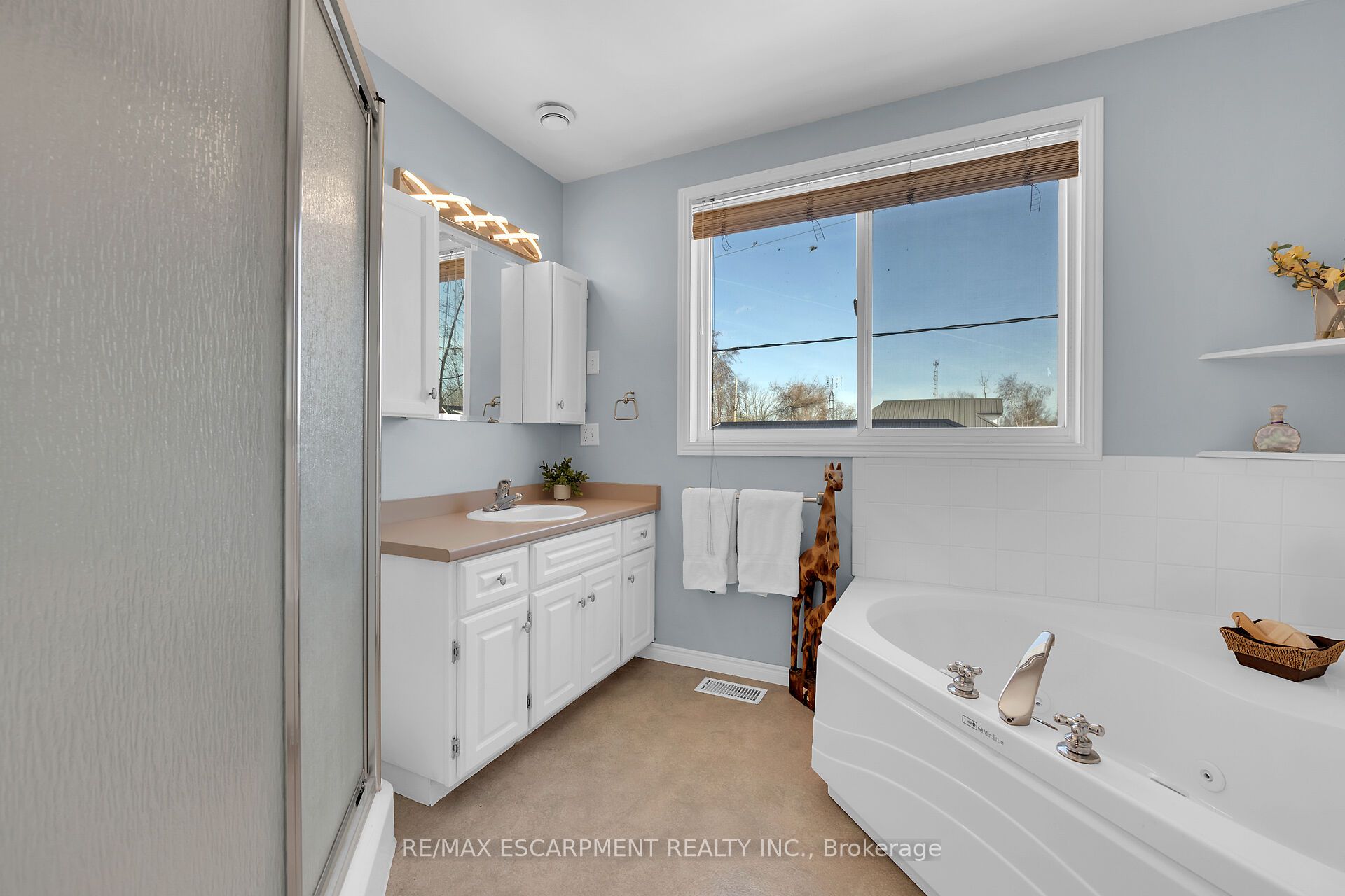 755 South Coast Drive Property Photo 16