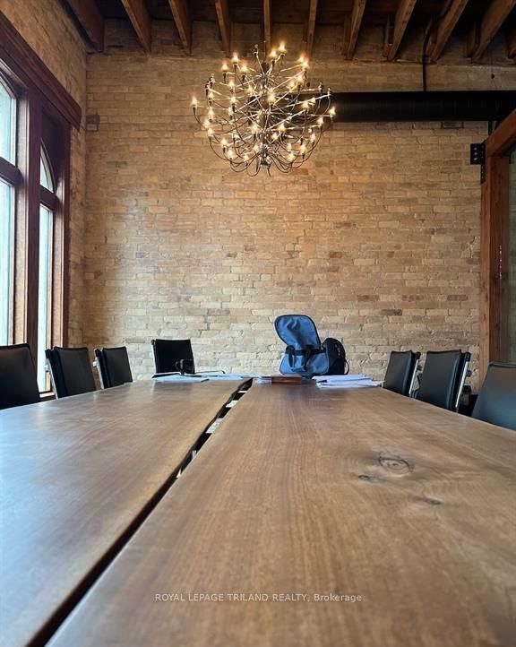 284 Dundas Street Property Photo 10
