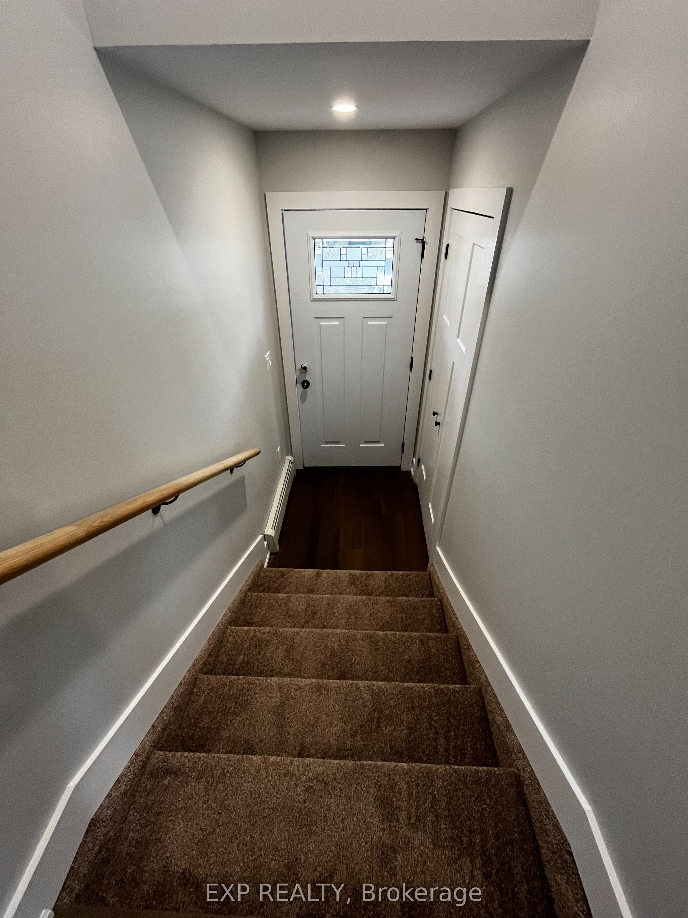 642 A West St Property Photo 15