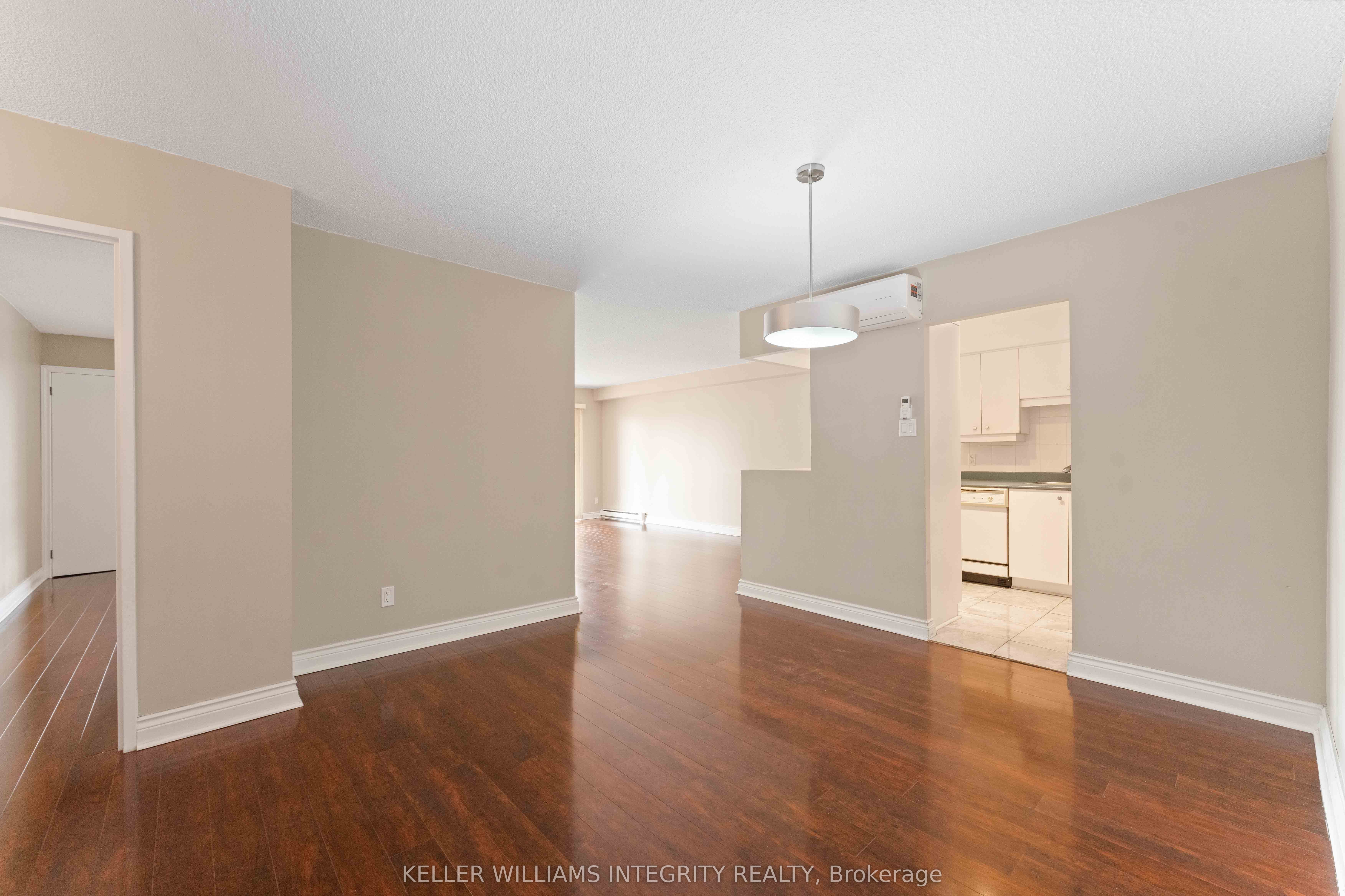 #701 - 158b Mcarthur Avenue Property Photo 4