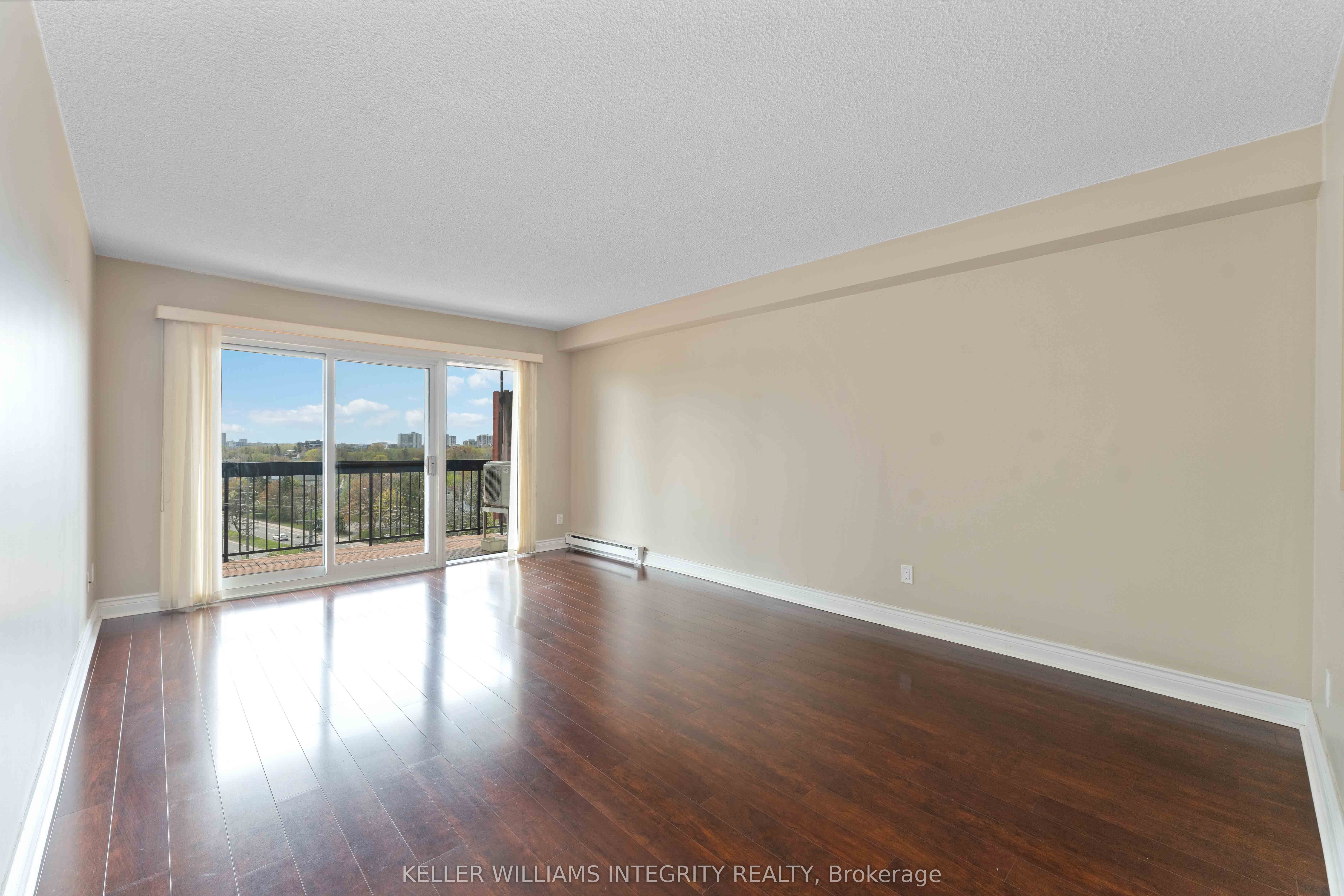 #701 - 158b Mcarthur Avenue Property Photo 5