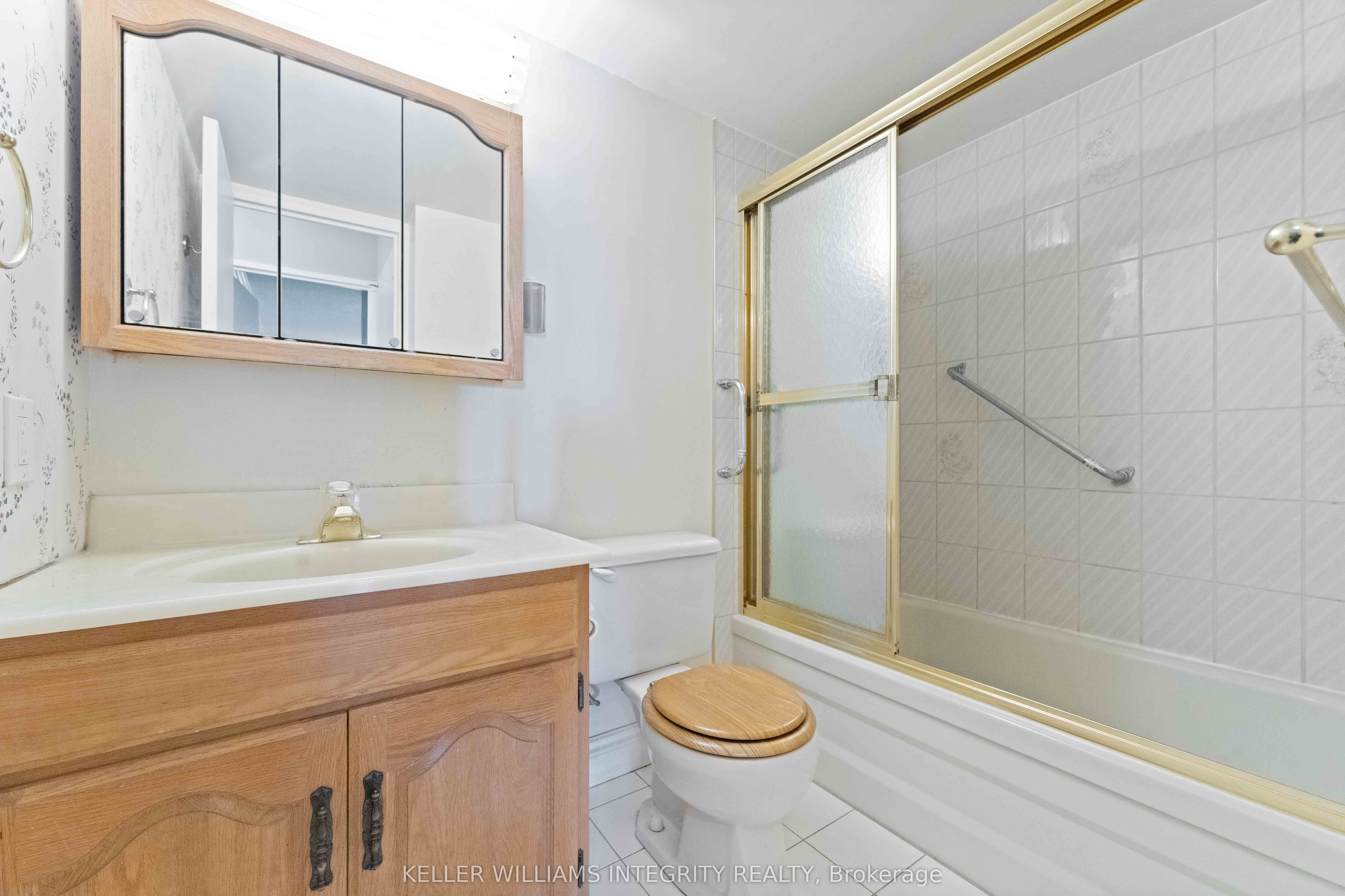 #701 - 158b Mcarthur Avenue Property Photo 19