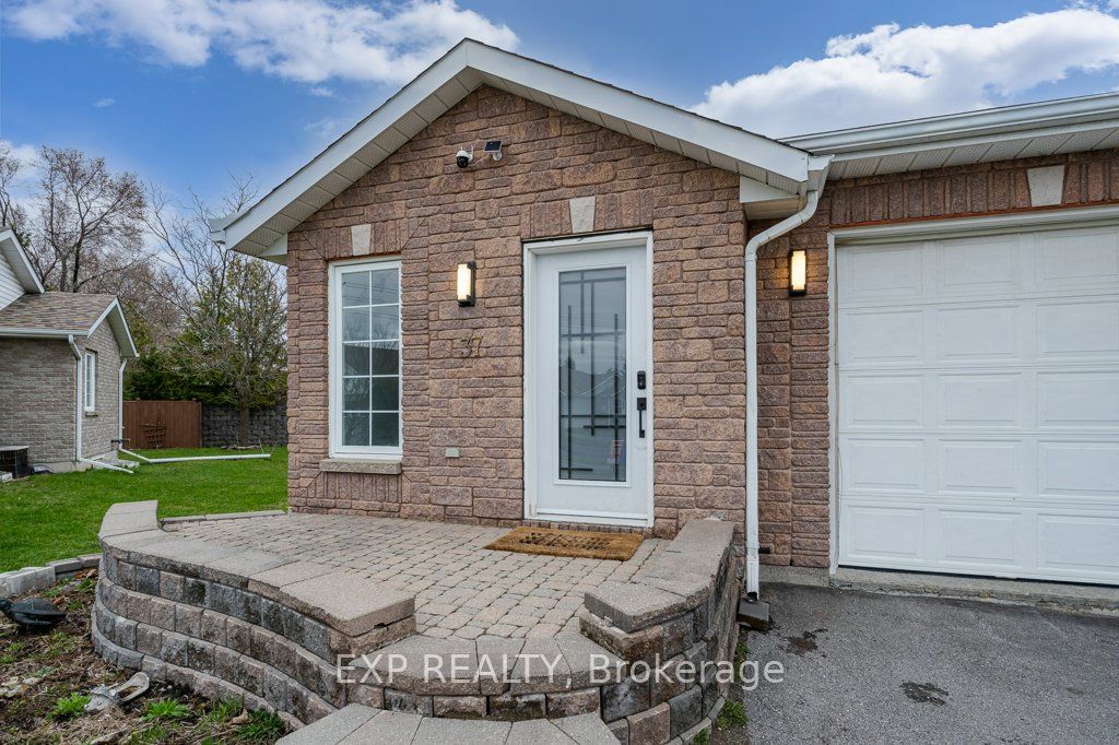 37 Alder Court Property Photo 2