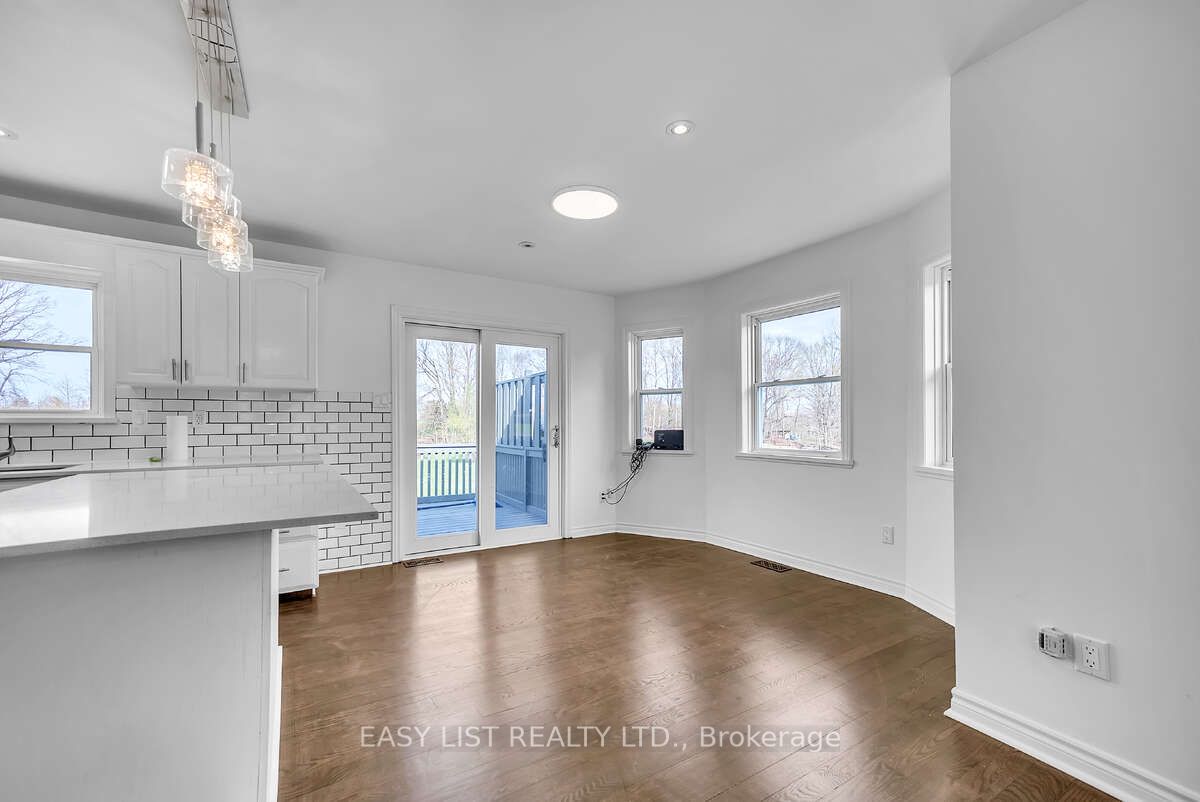 123 Livingwood Crescent Property Photo 3