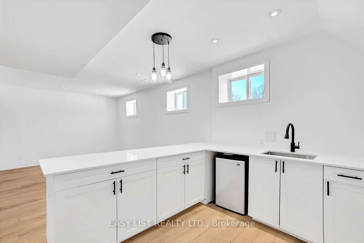 123 Livingwood Crescent Property Photo 19