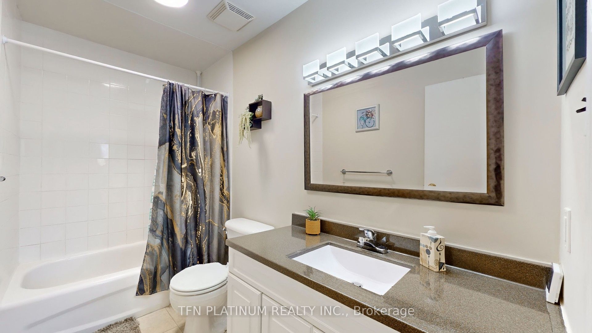 #3 - 58 Smith Street Property Photo 23