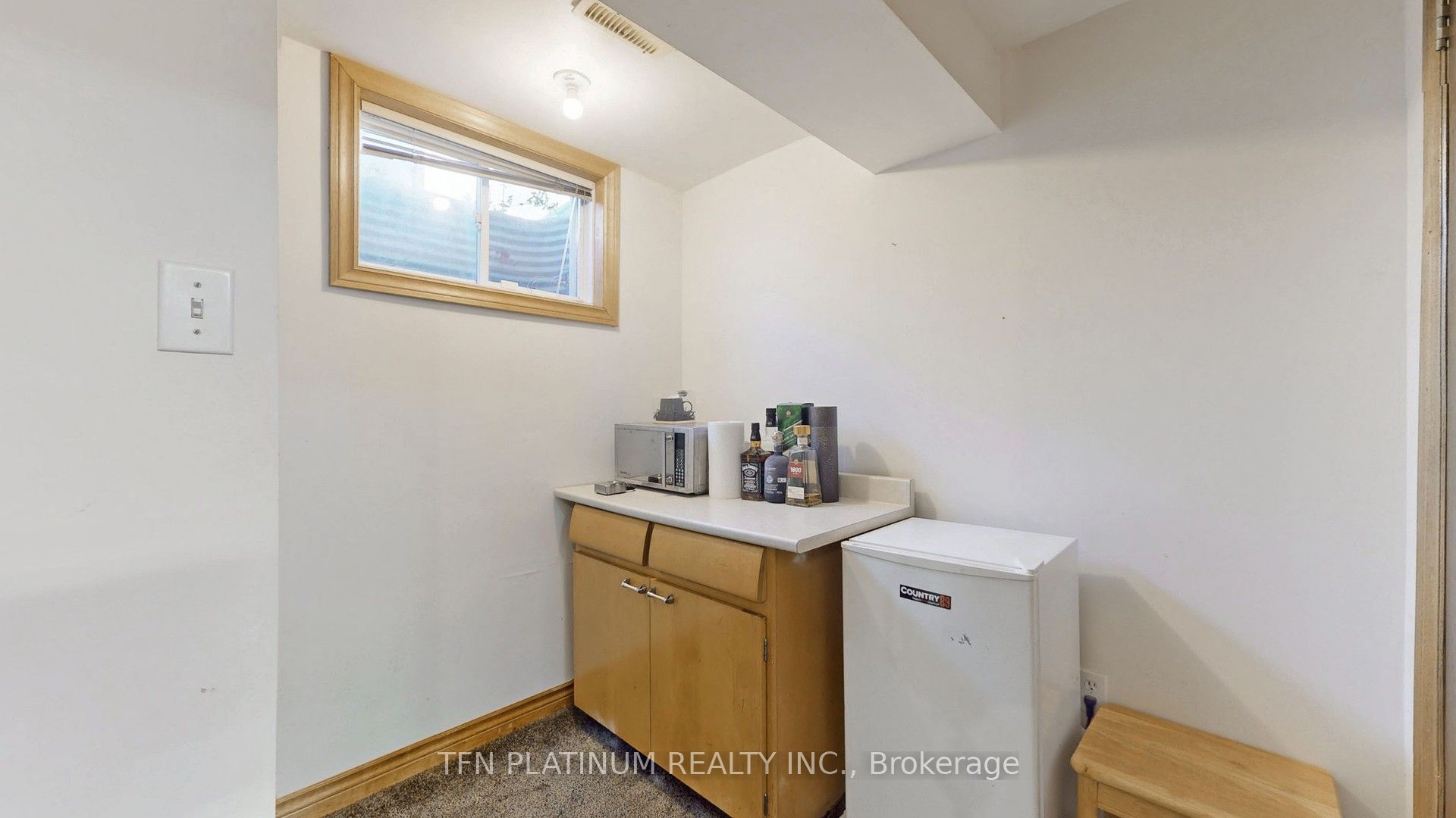 #3 - 58 Smith Street Property Photo 27