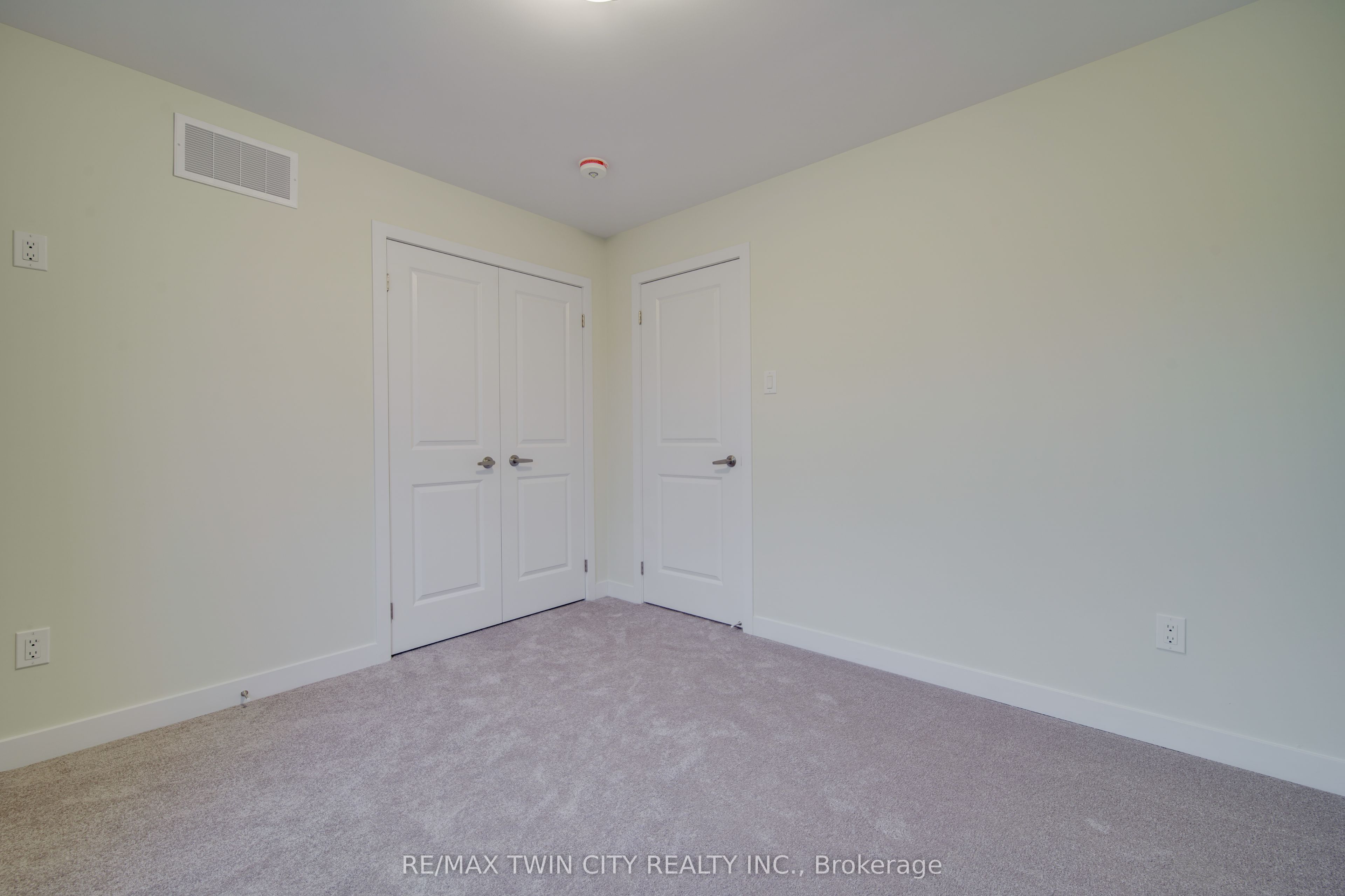 129 Lumb Drive Property Photo 11