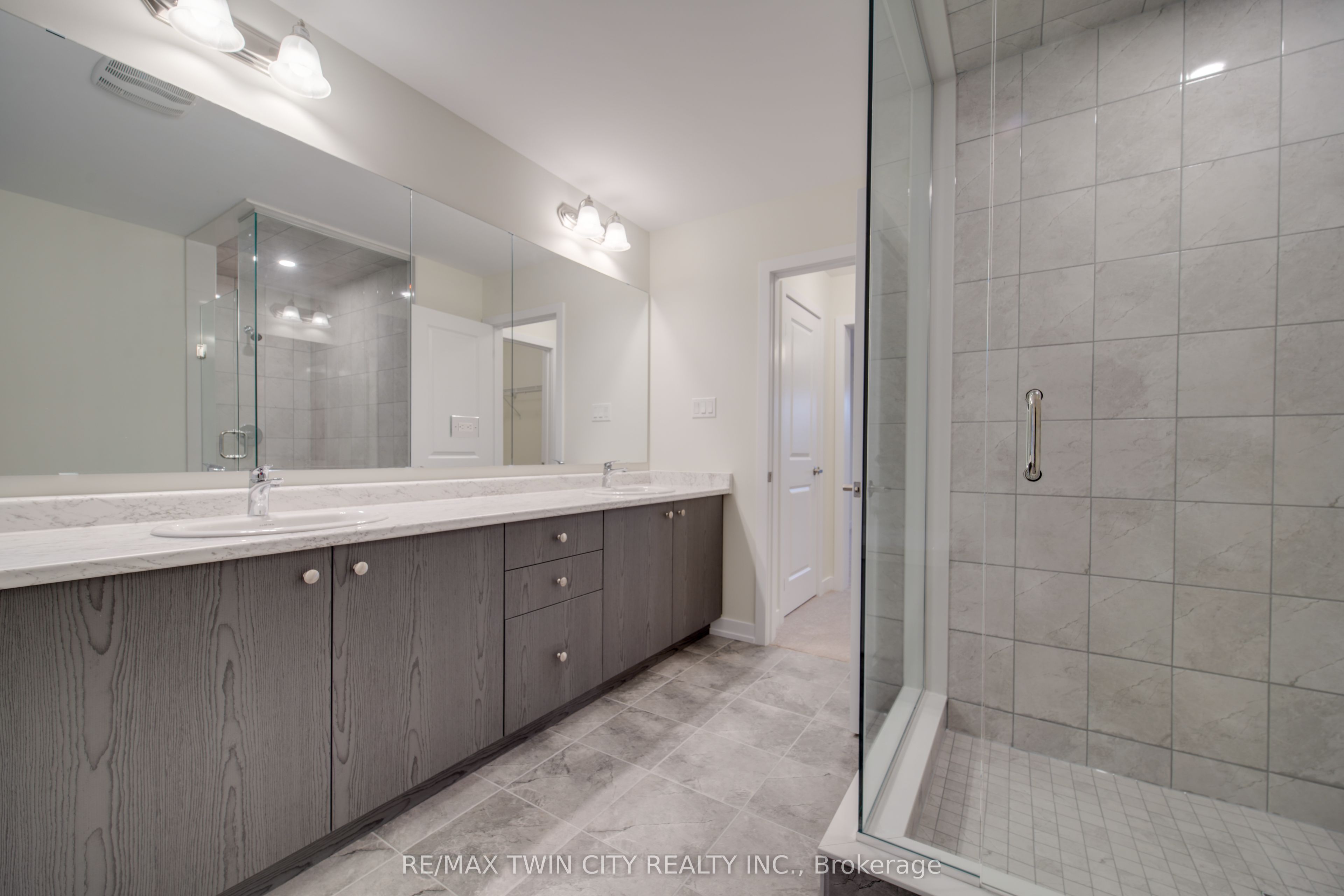 129 Lumb Drive Property Photo 21