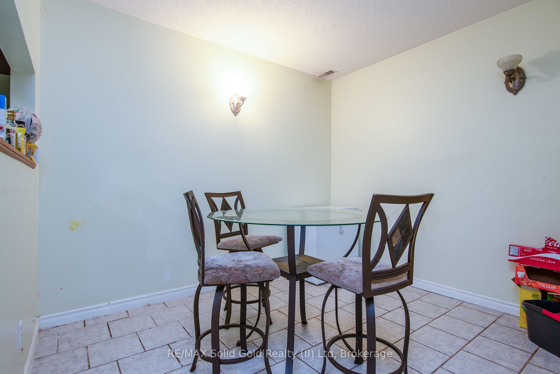 660 King Street Property Photo 26