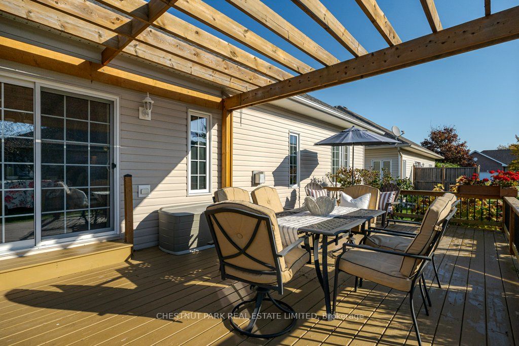 60 Elmdale Drive Property Photo 31