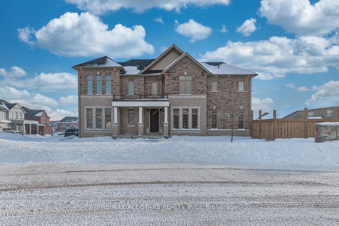 44 Bromont Drive Property Photo