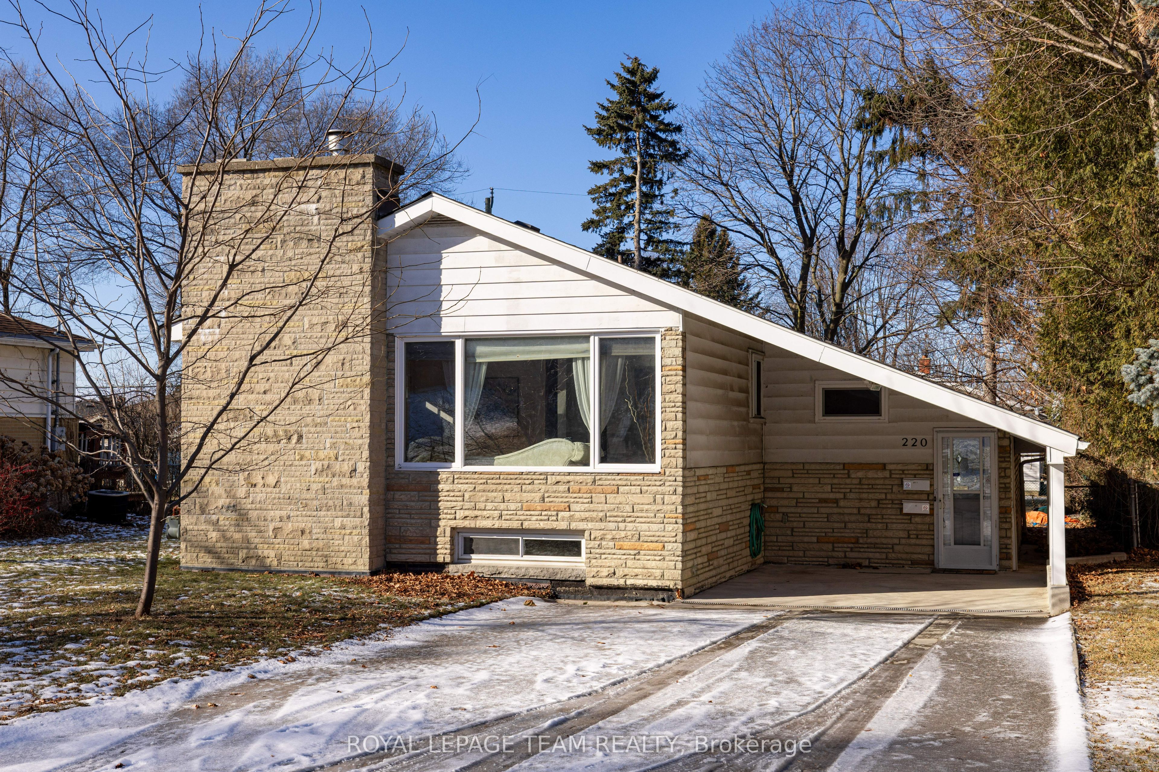 220 Indian Road Property Photo 1