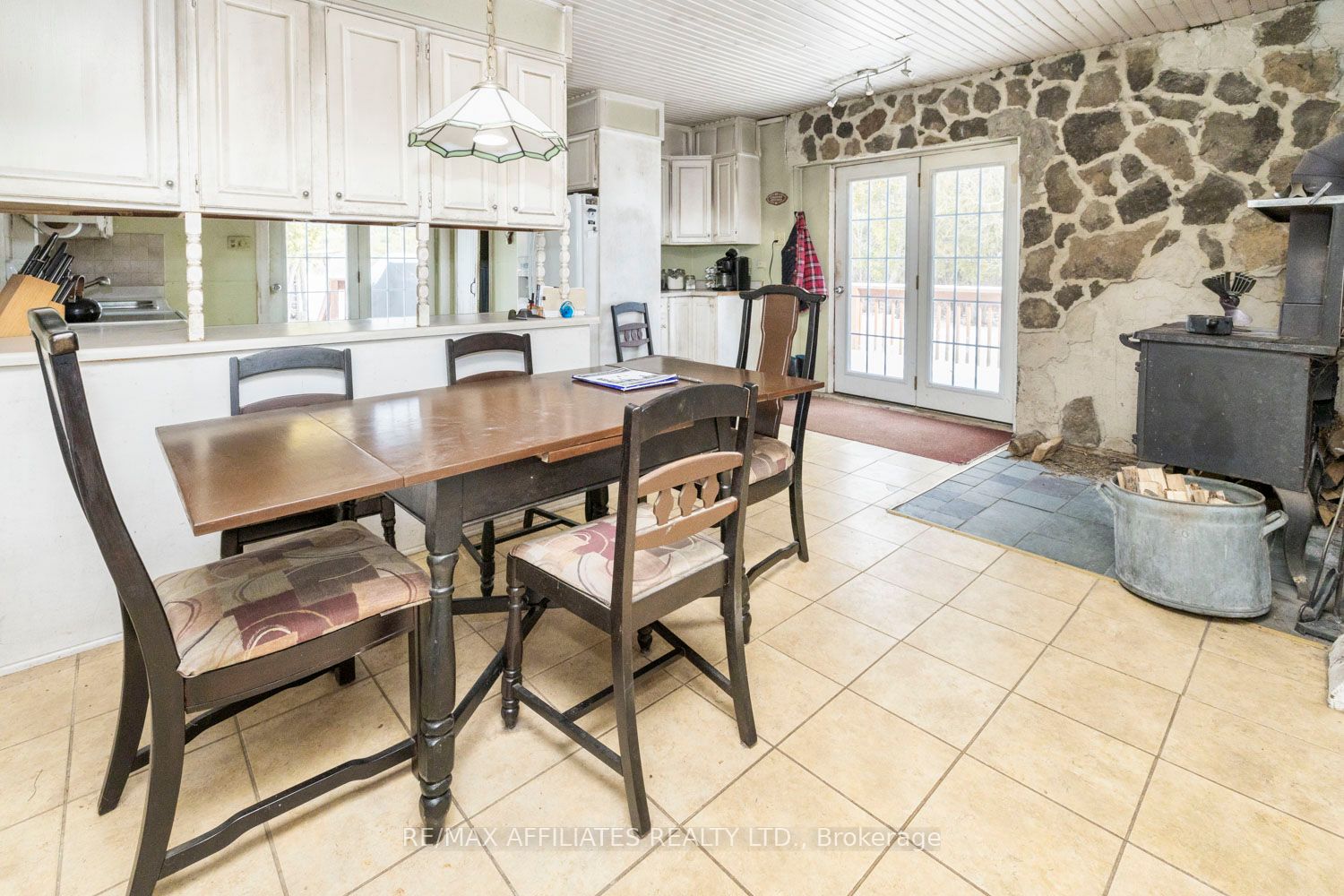 9436 Branch Rd Property Photo 6
