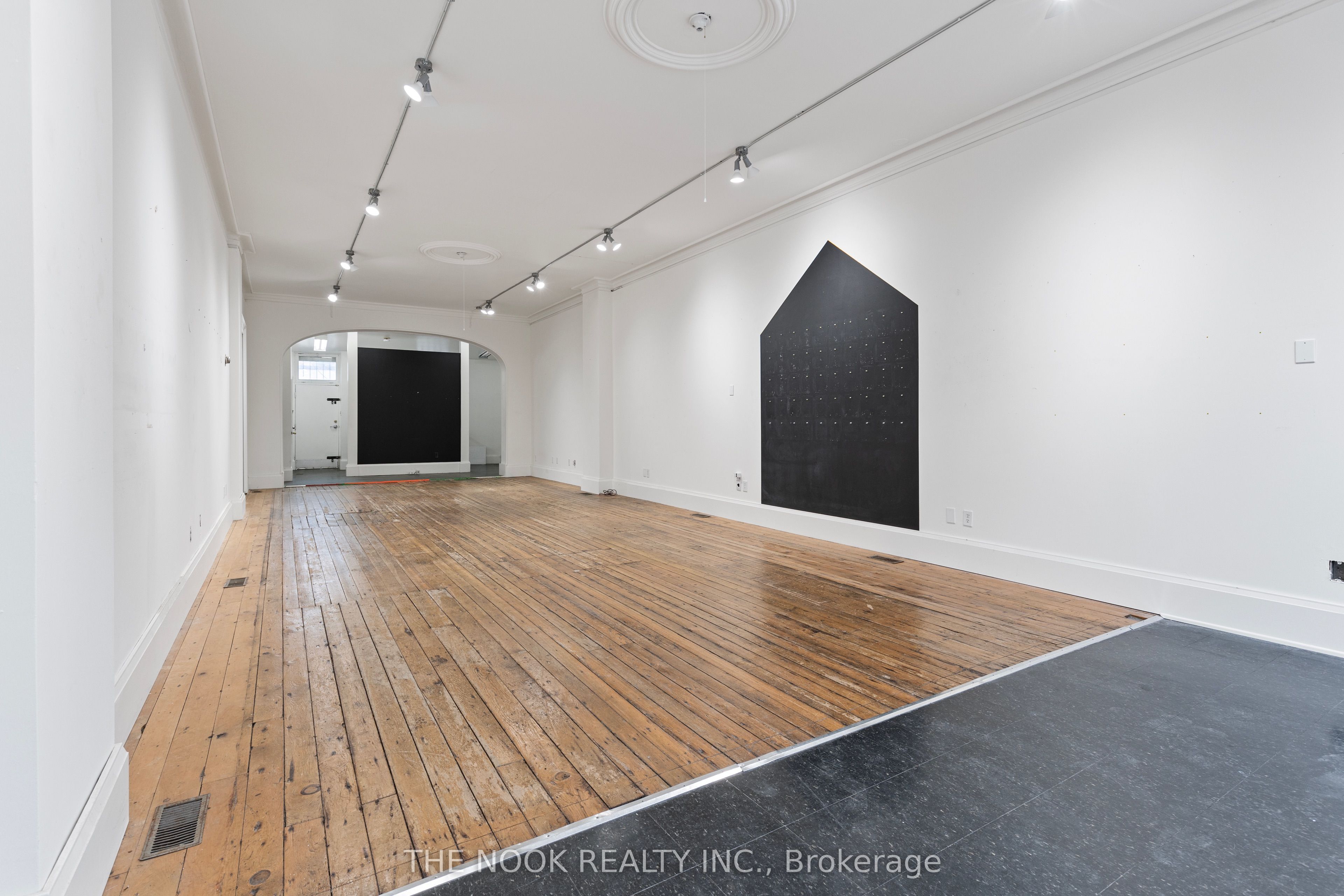 56 Walton Street Property Photo 3
