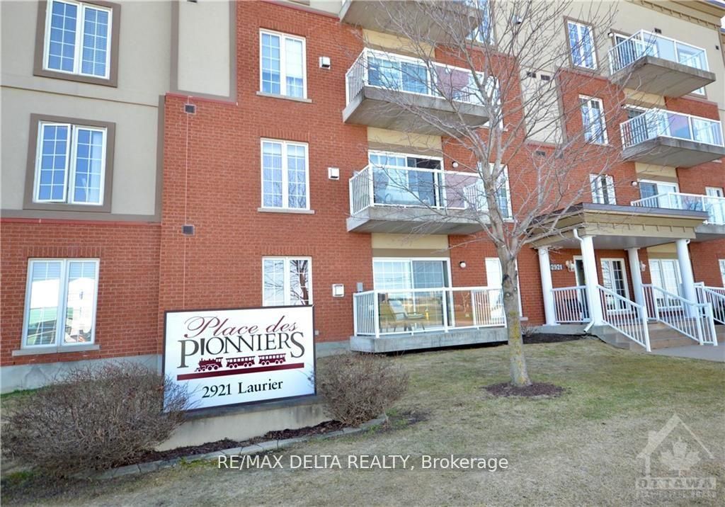 #105 - 2921 Laurier Street Property Photo 2