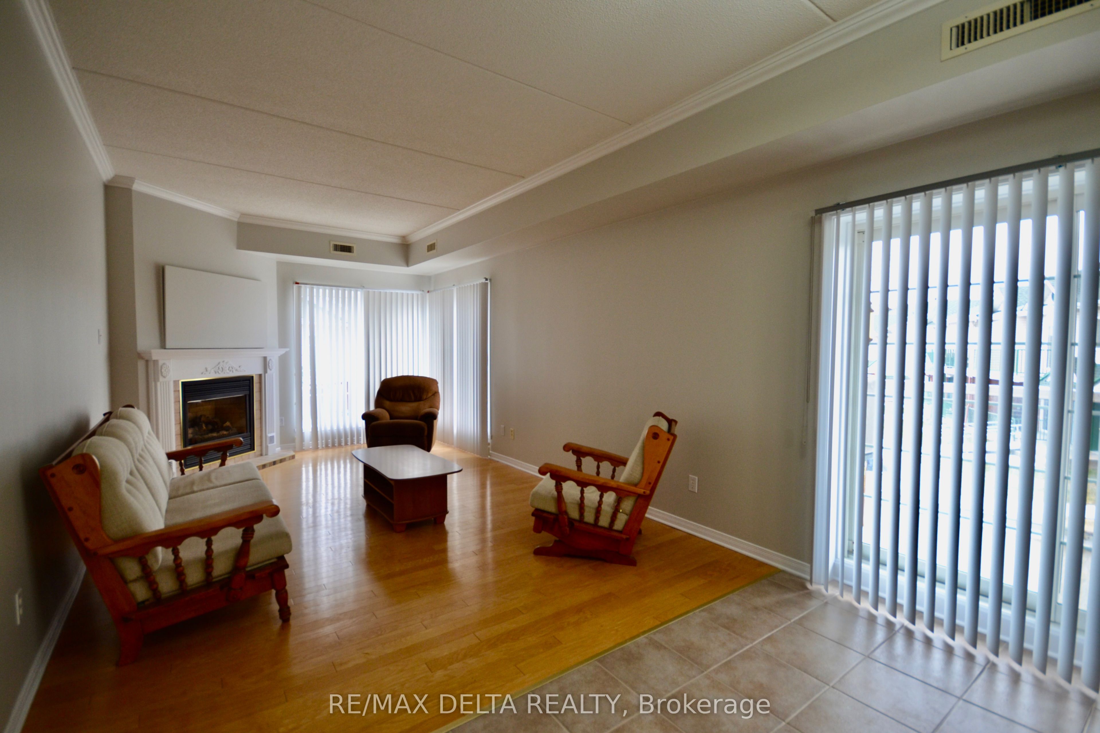 #105 - 2921 Laurier Street Property Photo 10