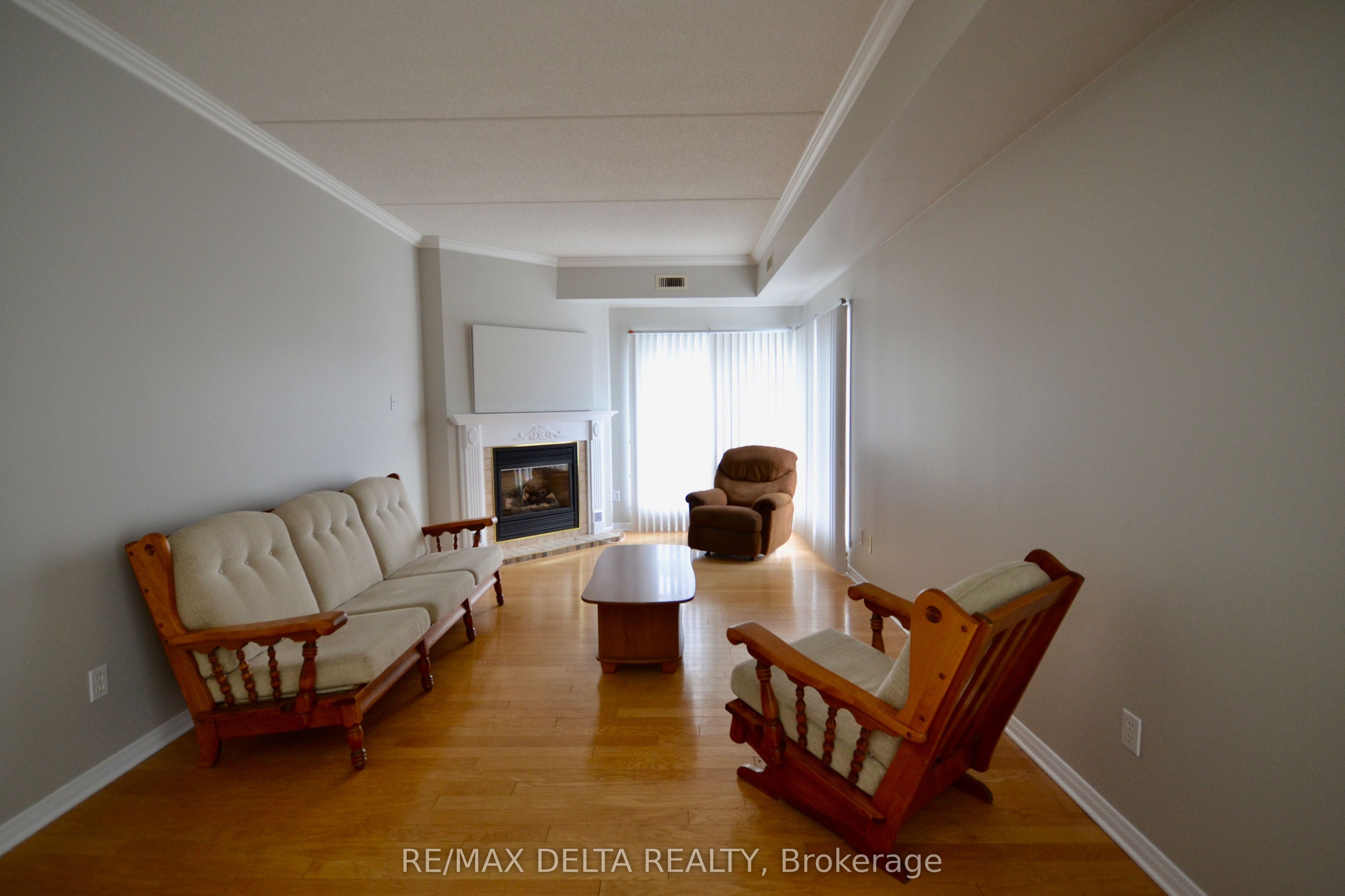 #105 - 2921 Laurier Street Property Photo 12