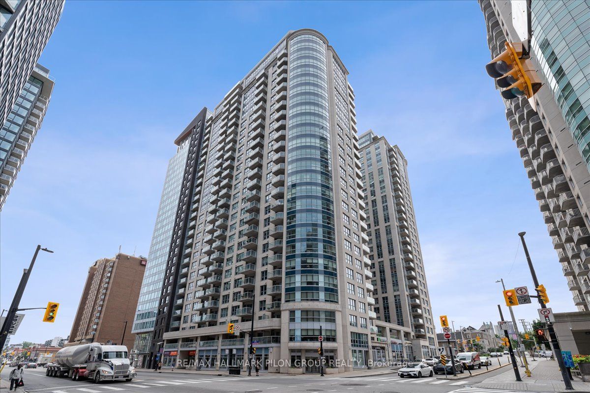 #405 - 242 Rideau Street Property Photo