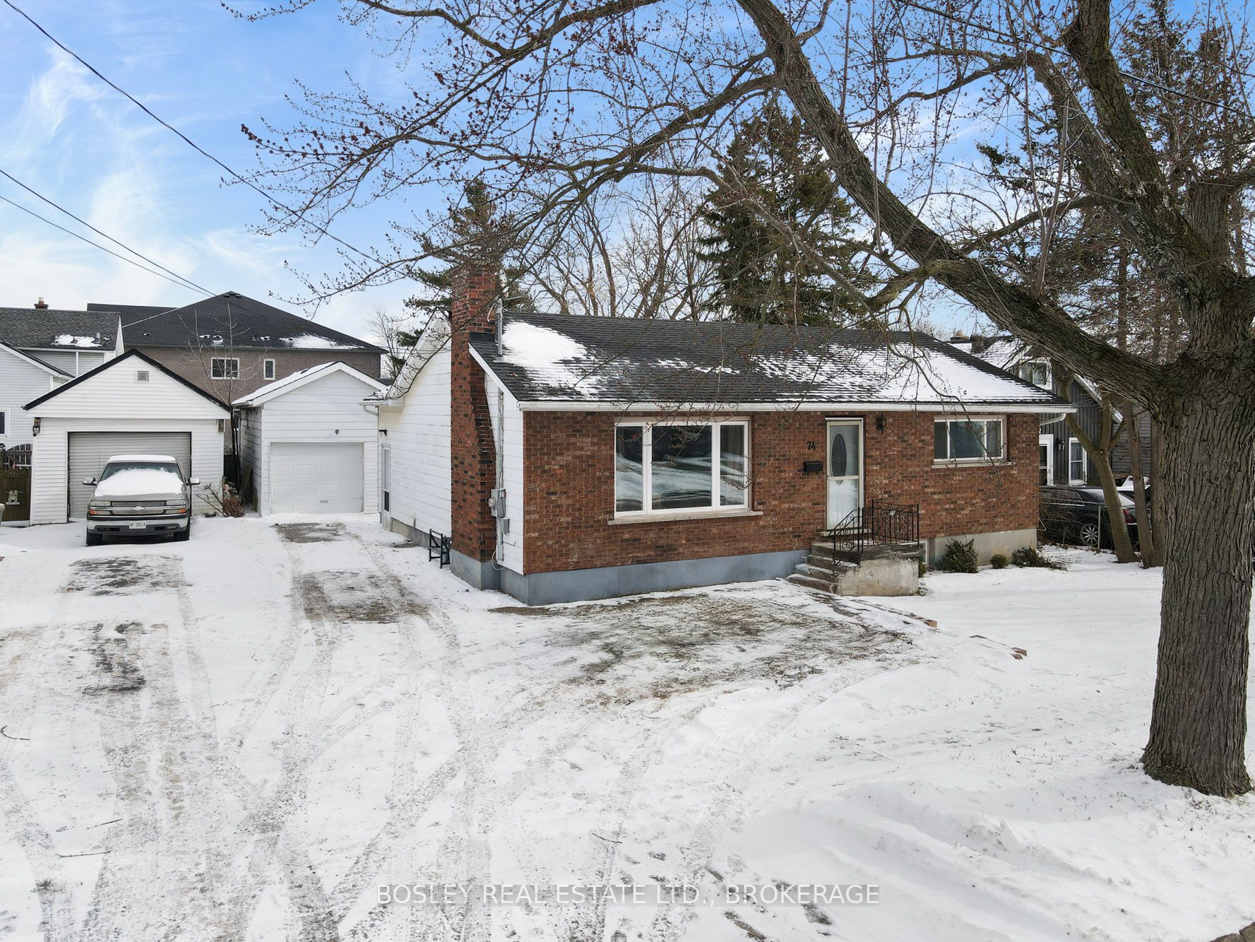 74 W St N Property Photo 1
