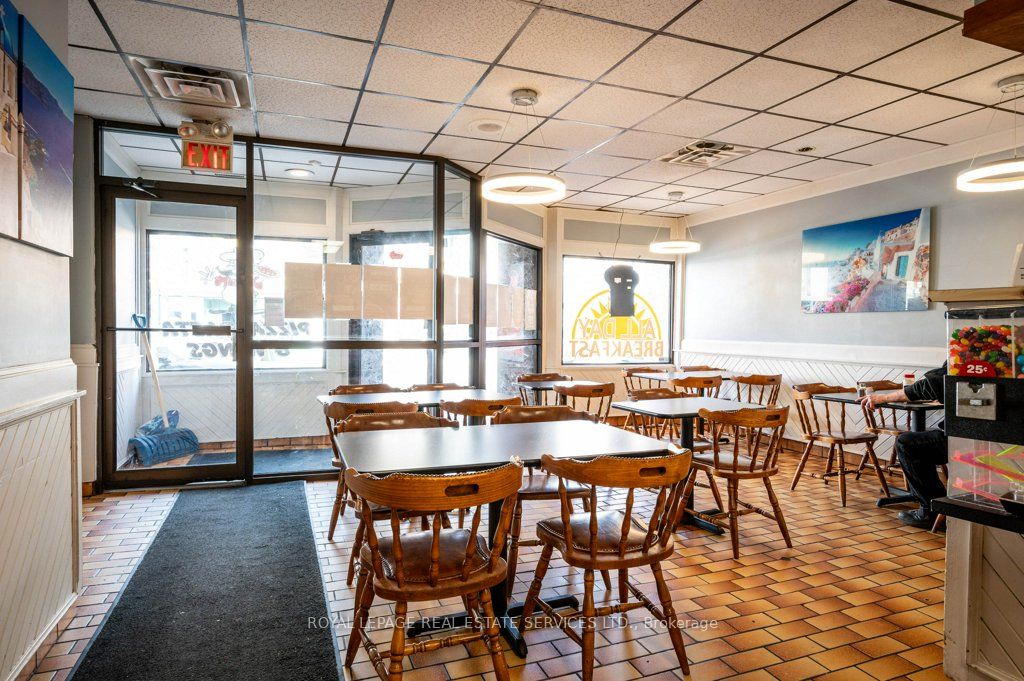 510 Dundas Street Property Photo 1