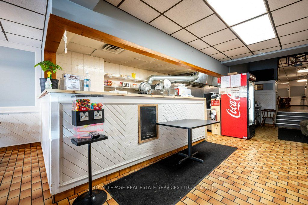 510 Dundas Street Property Photo 3